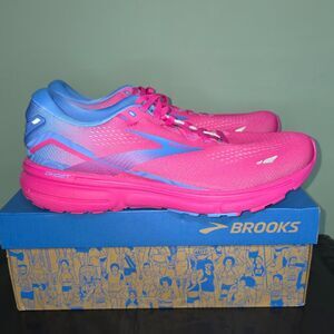Brooks Women's Ghost 15 running shoe in the "Pink Glo/Blue/Fuchsia" Size:m12